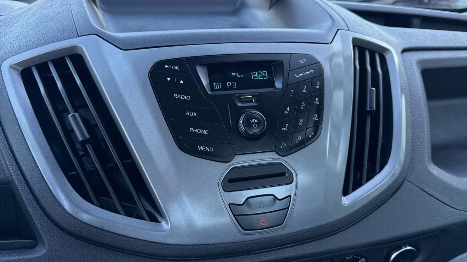 Hvid Ford Transit 350 L3 Chassis fra 2020