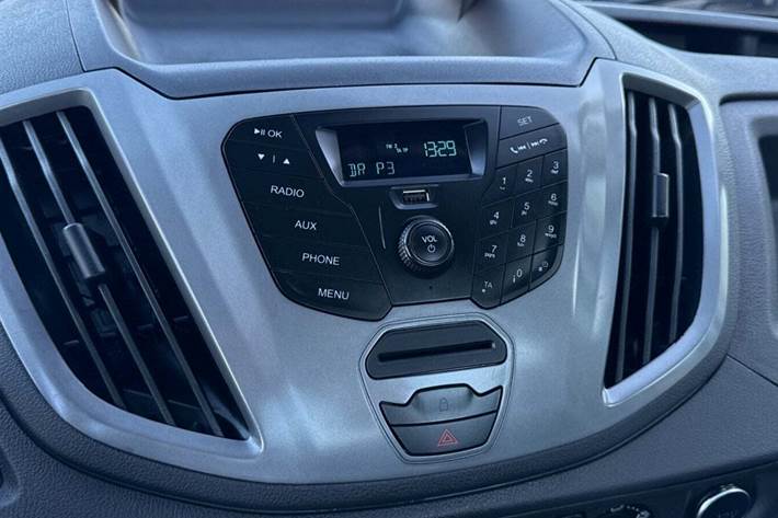 Hvid Ford Transit 350 L3 Chassis fra 2020