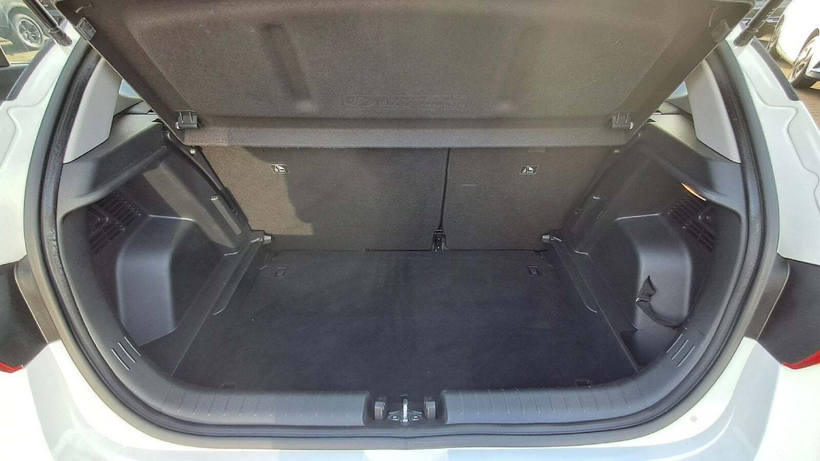 Hvid Hyundai i20 fra 2021