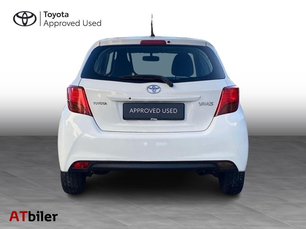 Toyota Yaris 1,3 VVT-I T1 100HK 5d 6g