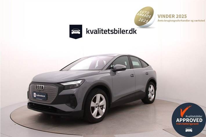 Grå Audi Q4 fra 2024 set udefra