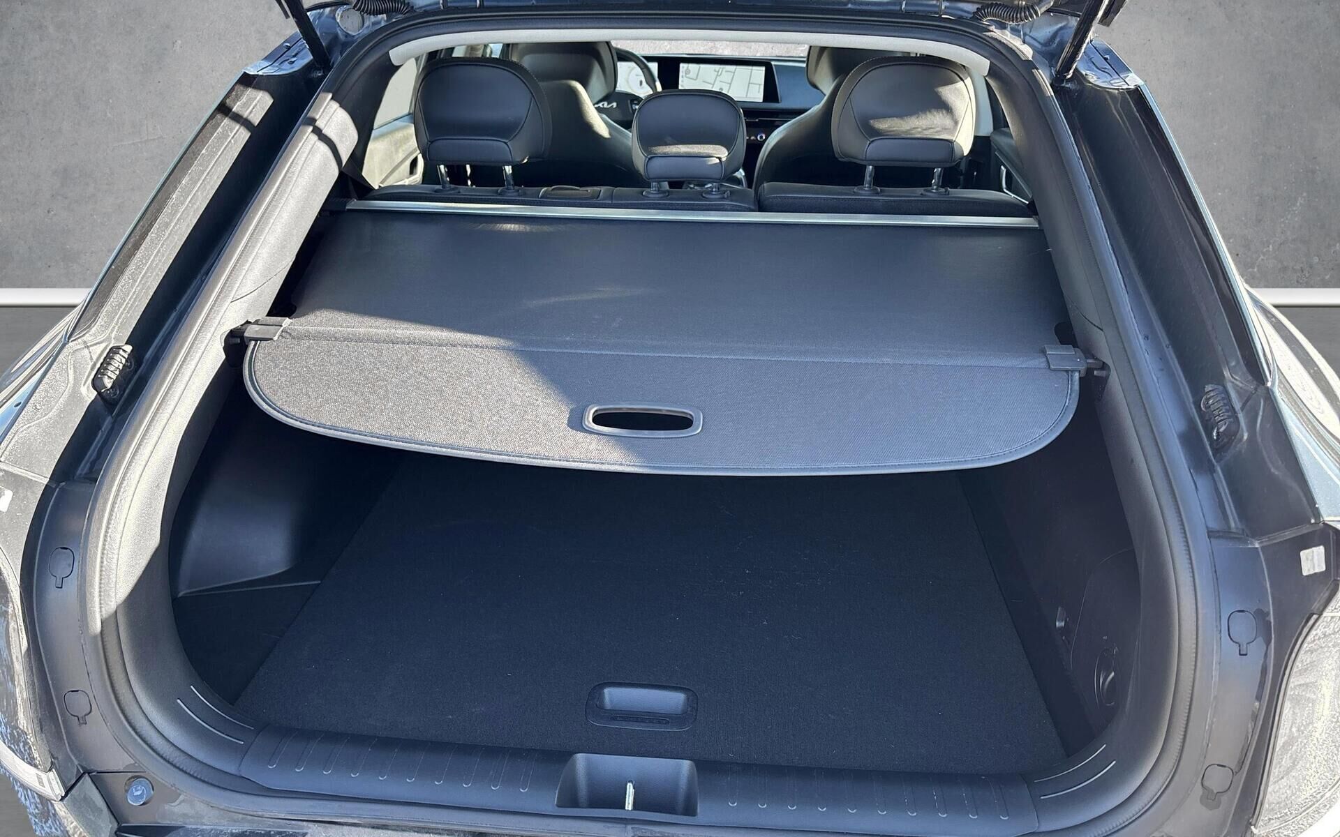 Grå Kia EV6 fra 2025