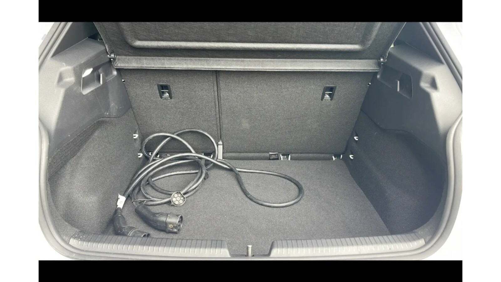 Hvid Cupra Born fra 2025