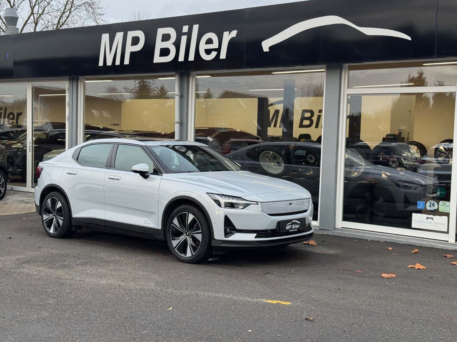 Hvid Polestar 2 fra 2024