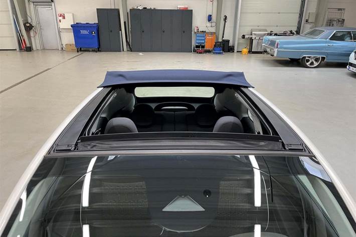 Hvid Fiat 500e fra 2023