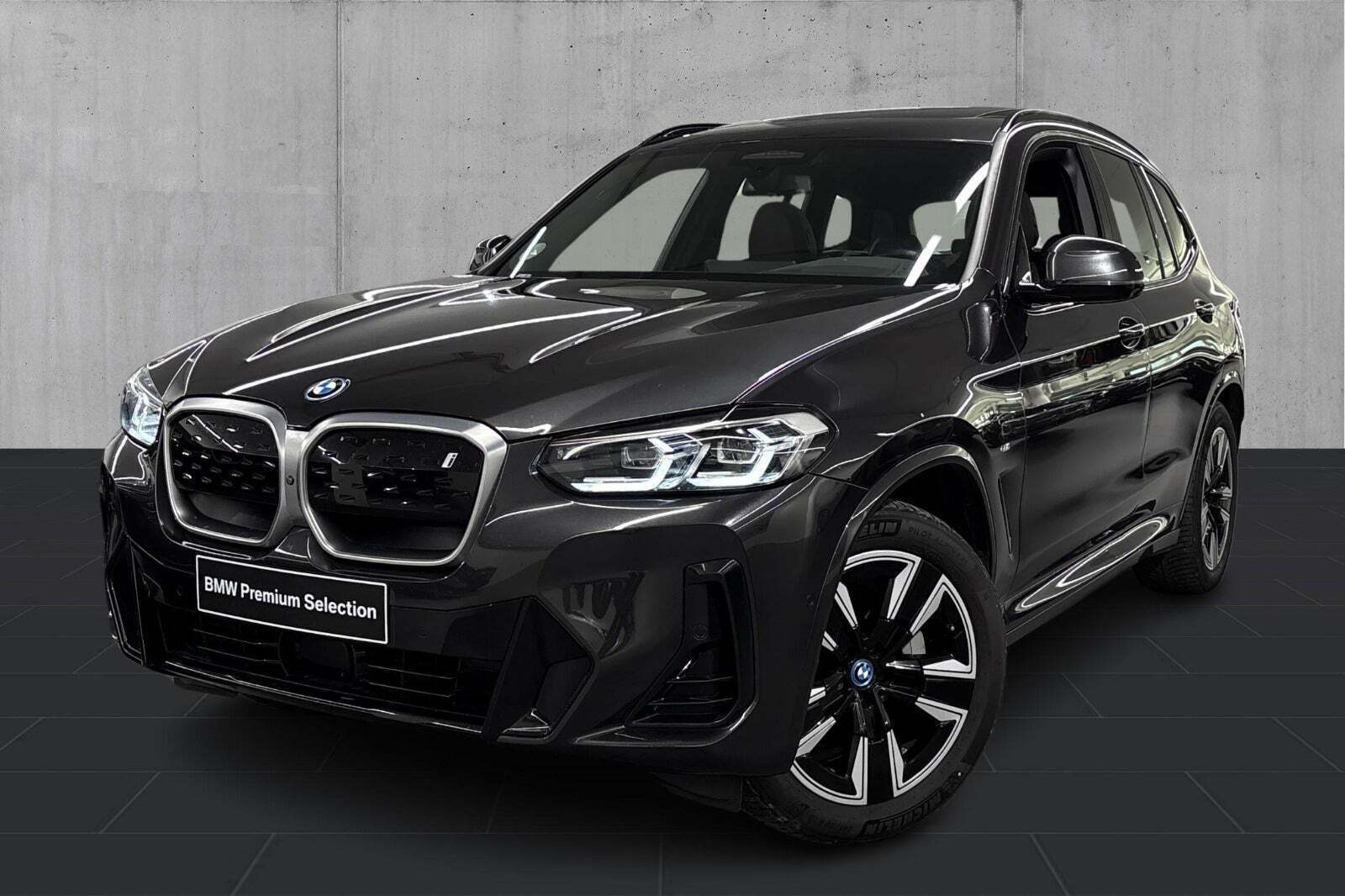 BMW iX3 Charged Plus M-Sport