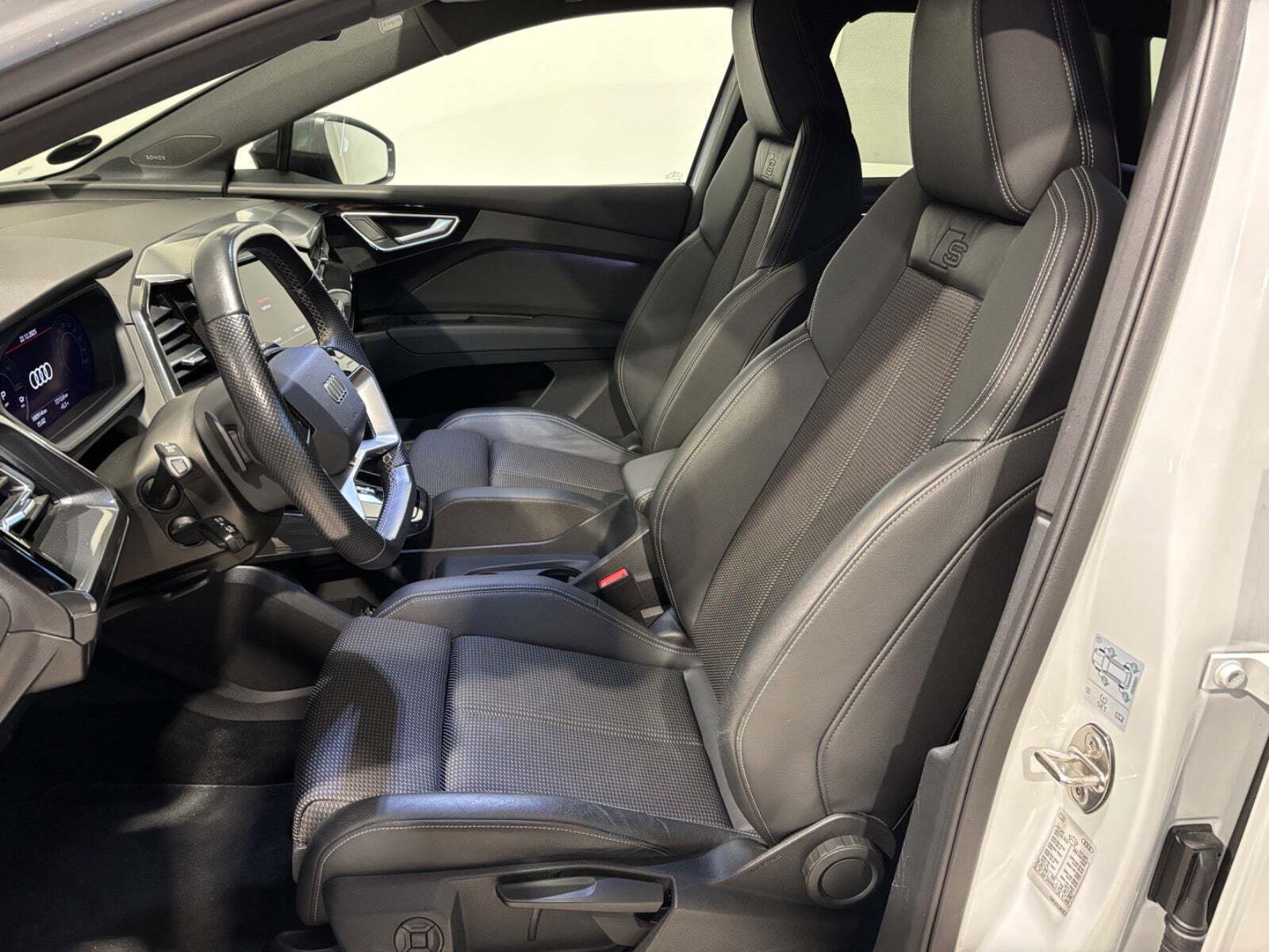 Audi Q4 e-tron 40 S-line