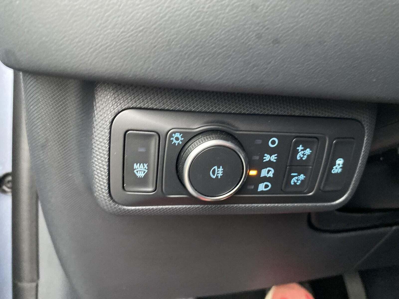 Sølv Ford Mustang Mach-E fra 2022