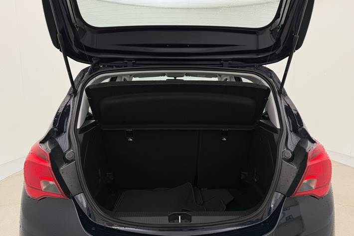 Blå Opel Corsa fra 2019