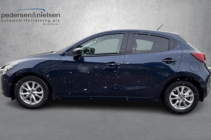 Blå Mazda 2 fra 2019