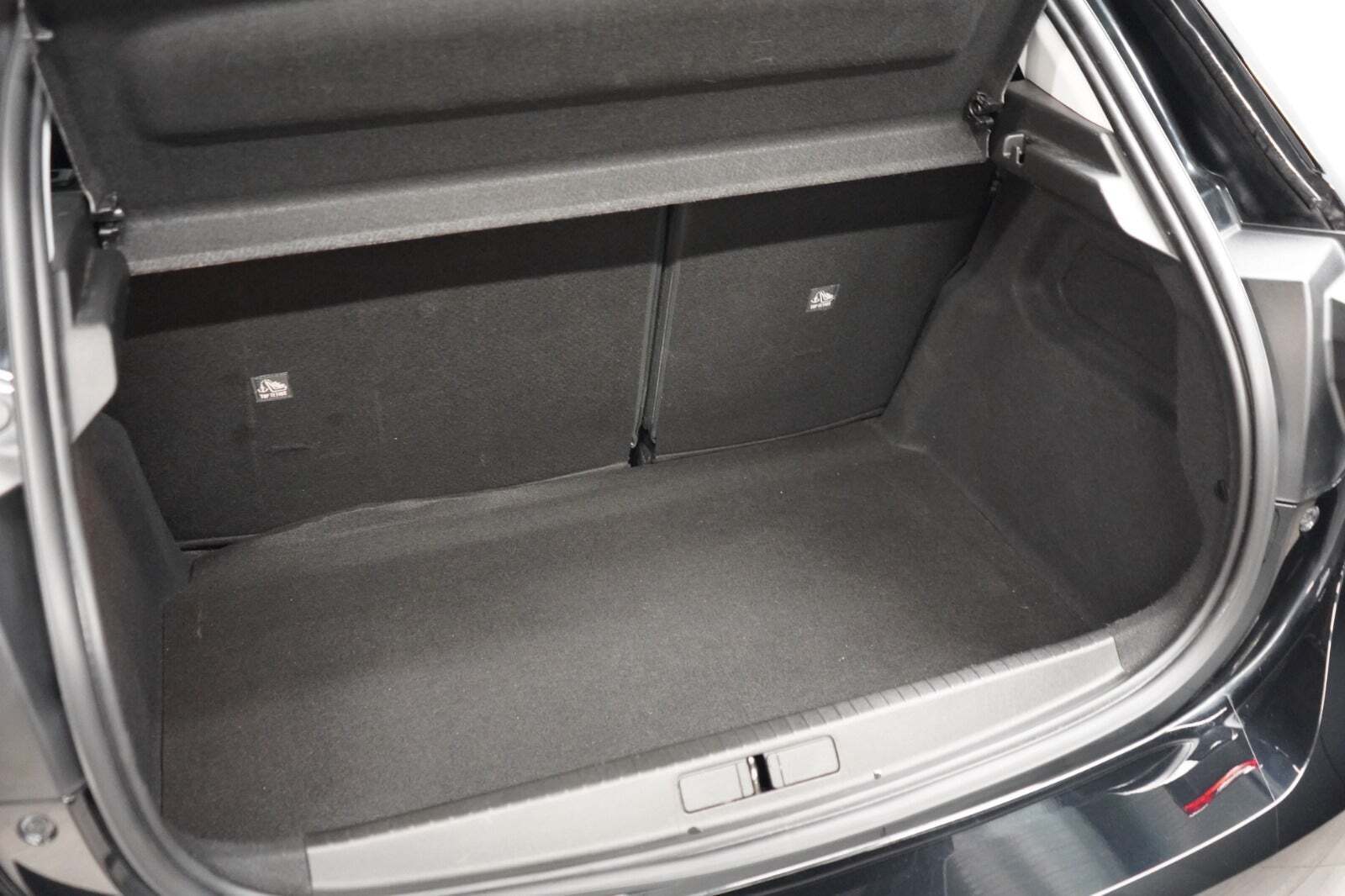 Sort Opel Corsa fra 2023