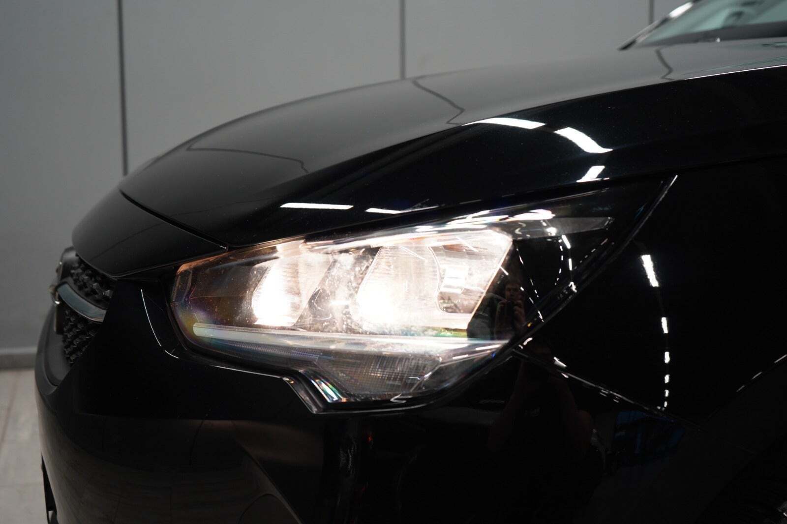 Sort Opel Corsa fra 2023