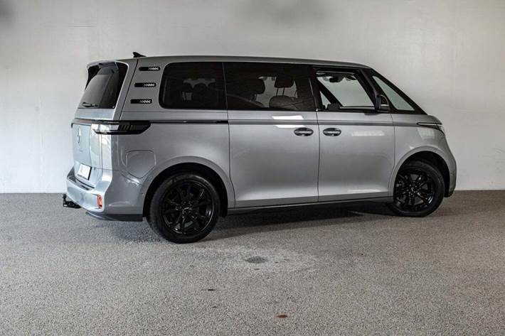 Sølv VW ID.Buzz fra 2023