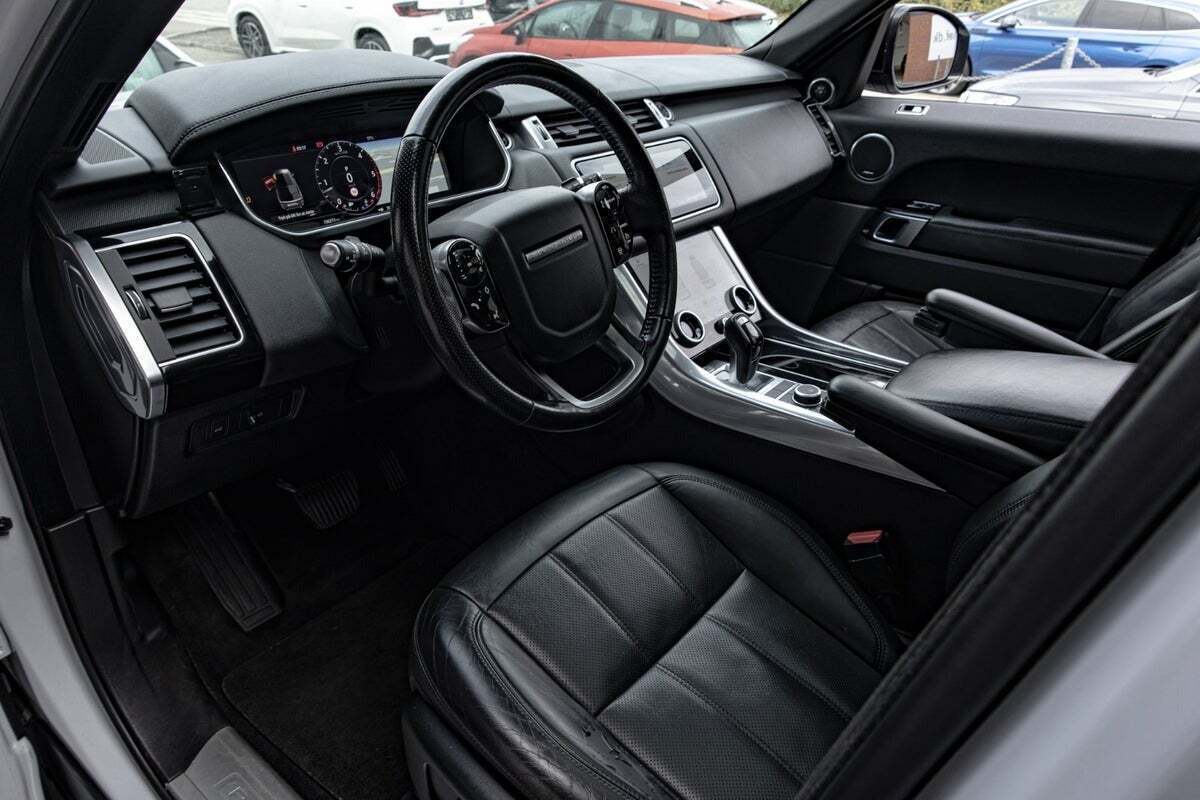 Hvid Land Rover Range Rover sport fra 2019