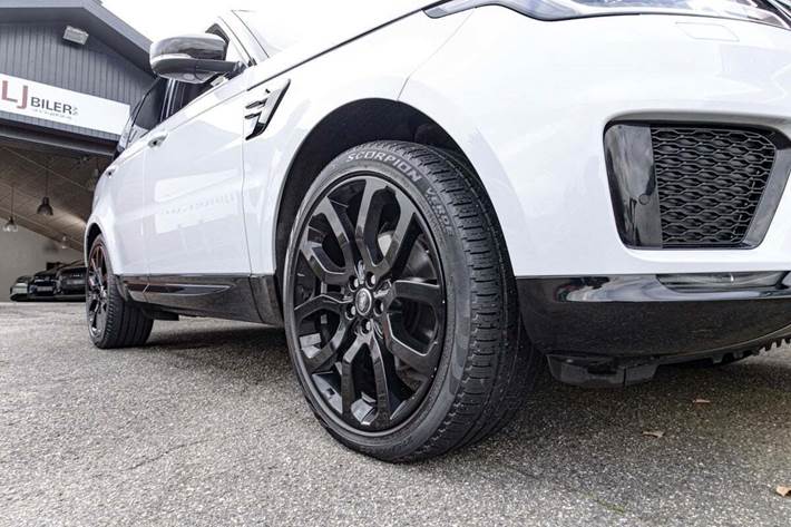 Hvid Land Rover Range Rover sport fra 2019