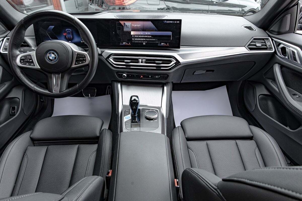 Sort BMW i4 fra 2023