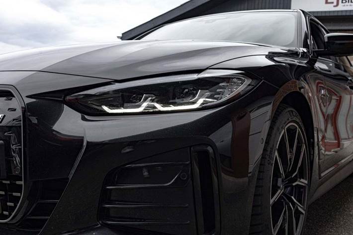 Sort BMW i4 fra 2023