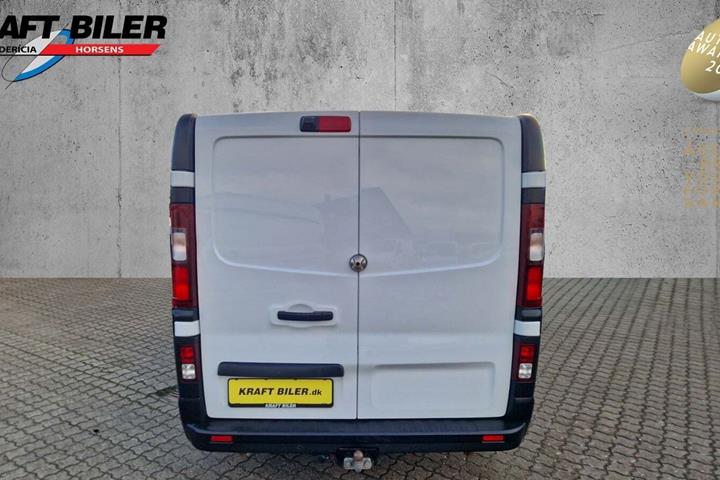 Hvid Renault Trafic T29 fra 2019 set udefra