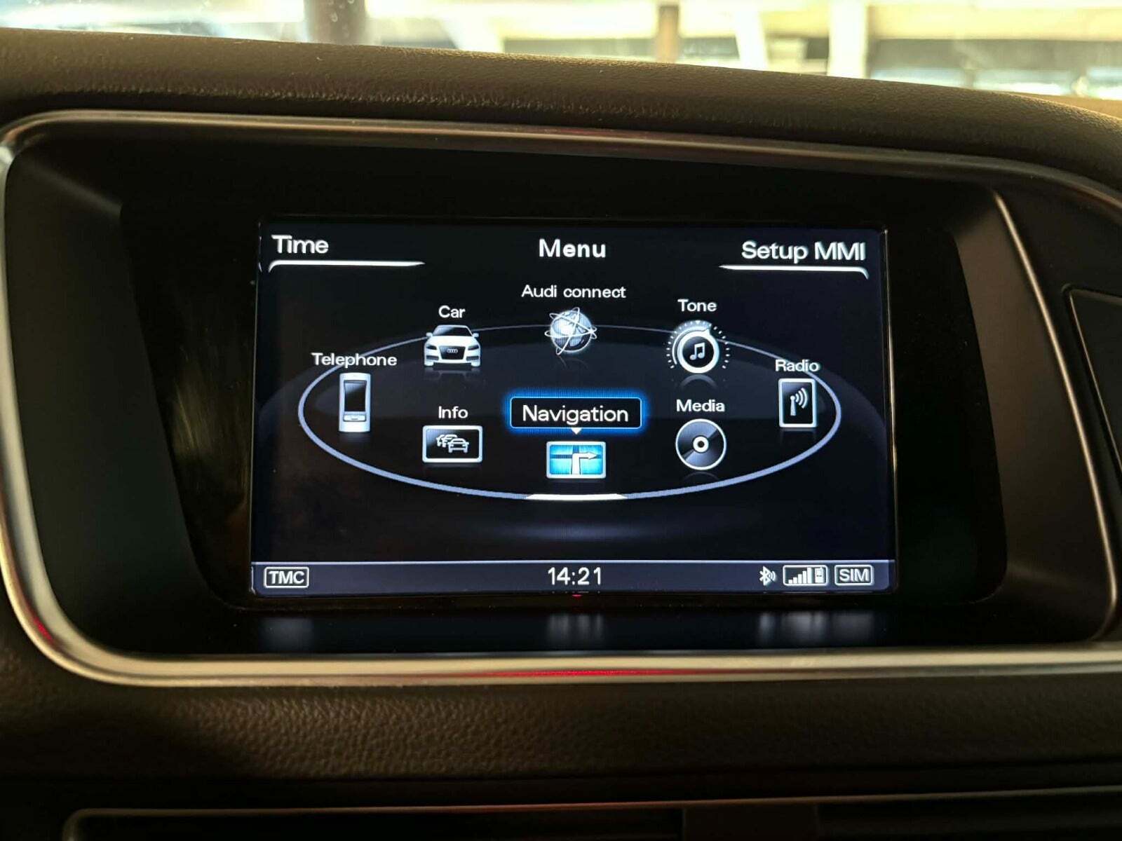 Grå Audi SQ5 fra 2014