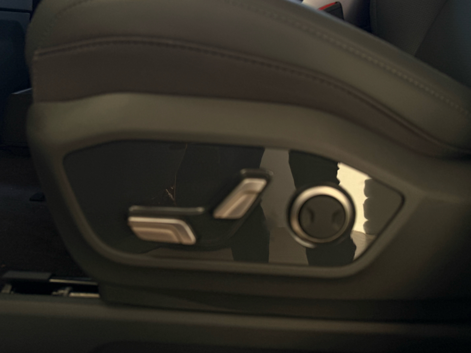 Kia EV9 EL Standard Range Upgrade 218HK 5d Aut.