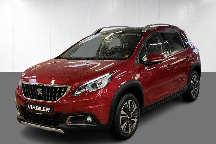 Rød Peugeot 2008 fra 2019