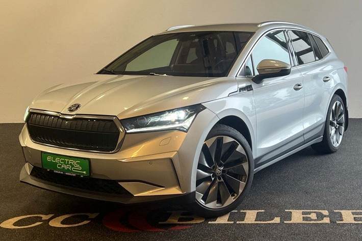 Sølv Skoda Enyaq fra 2022 set udefra