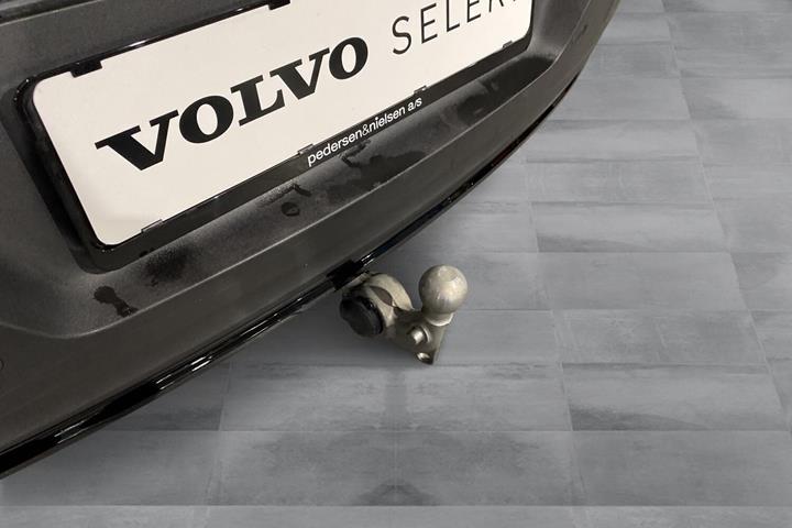 Hvid Volvo EC40 fra 2024
