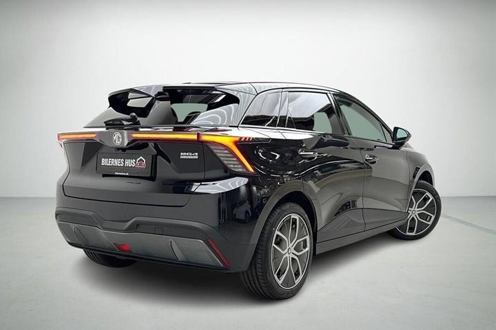 Sort MG MG4 Electric fra 2025