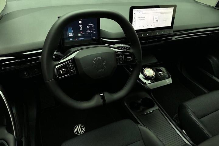 Sort MG MG4 Electric fra 2025