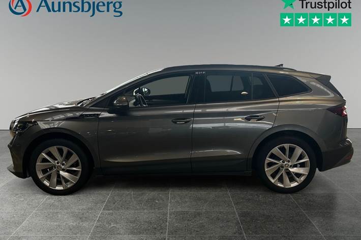 Grå Skoda Enyaq fra 2022
