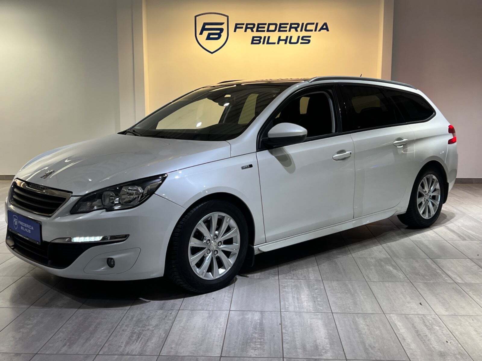 Peugeot 308 1,6 BlueHDi 120 Allure Sky SW