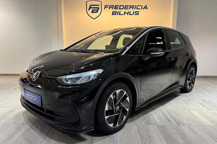 Sort VW ID.3 fra 2024 set udefra
