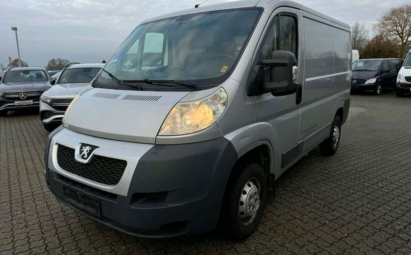 Peugeot Boxer 335 2,2 HDi 130 Kassevogn L2H2