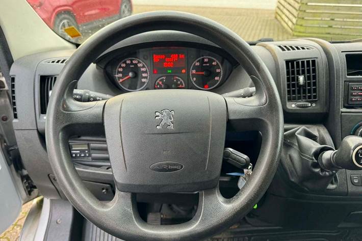 undefined Peugeot Boxer 335 fra 2012