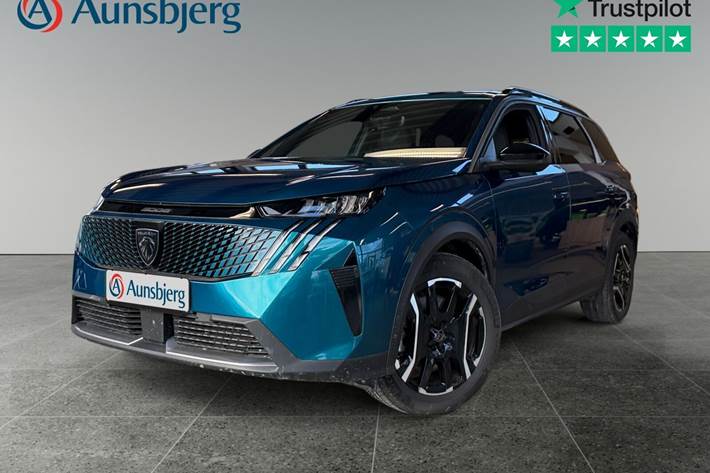 Blå Peugeot e-5008 fra 2025