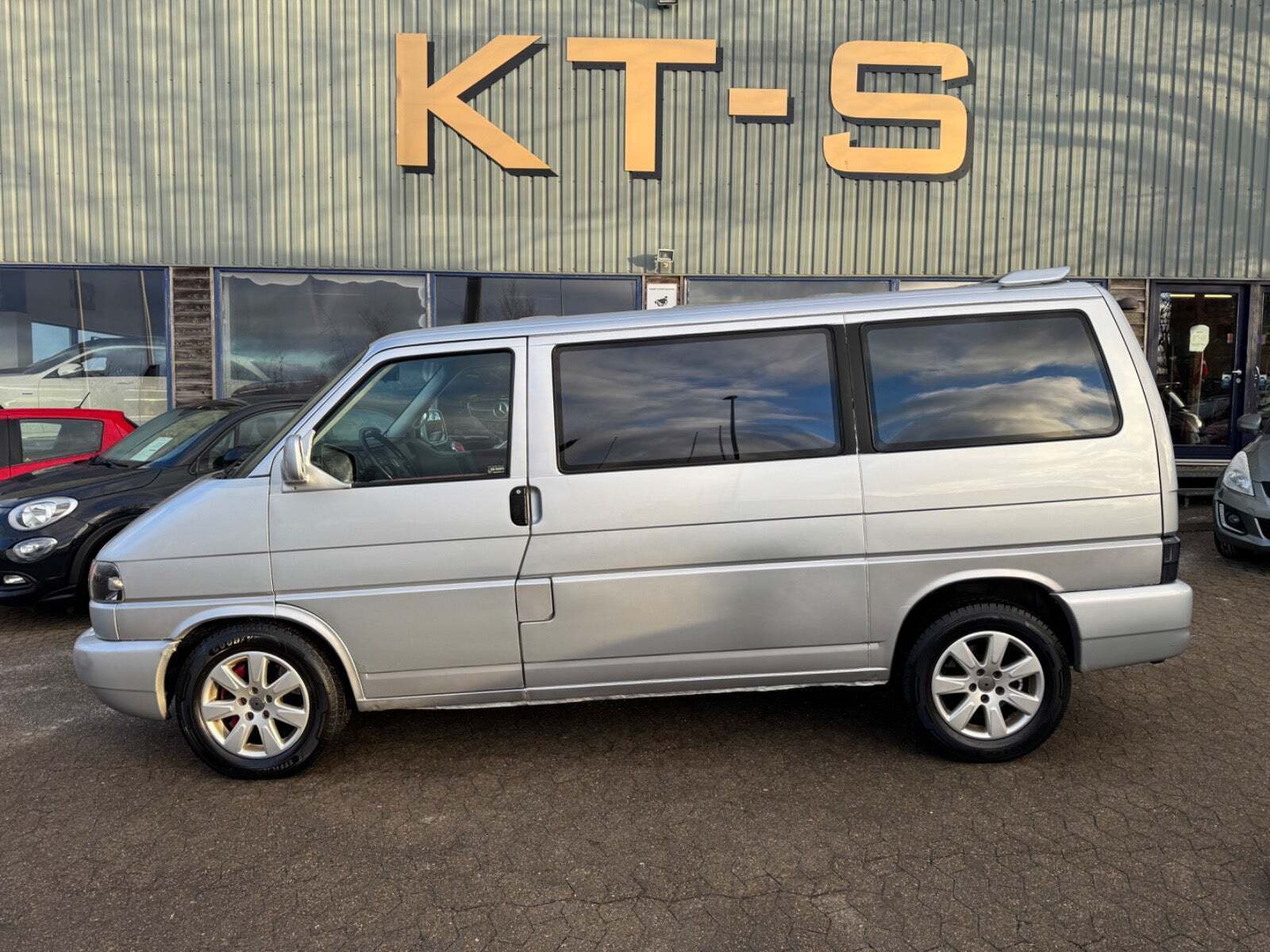 VW Caravelle 2,5 TDi 150 Comfortline kort 10prs