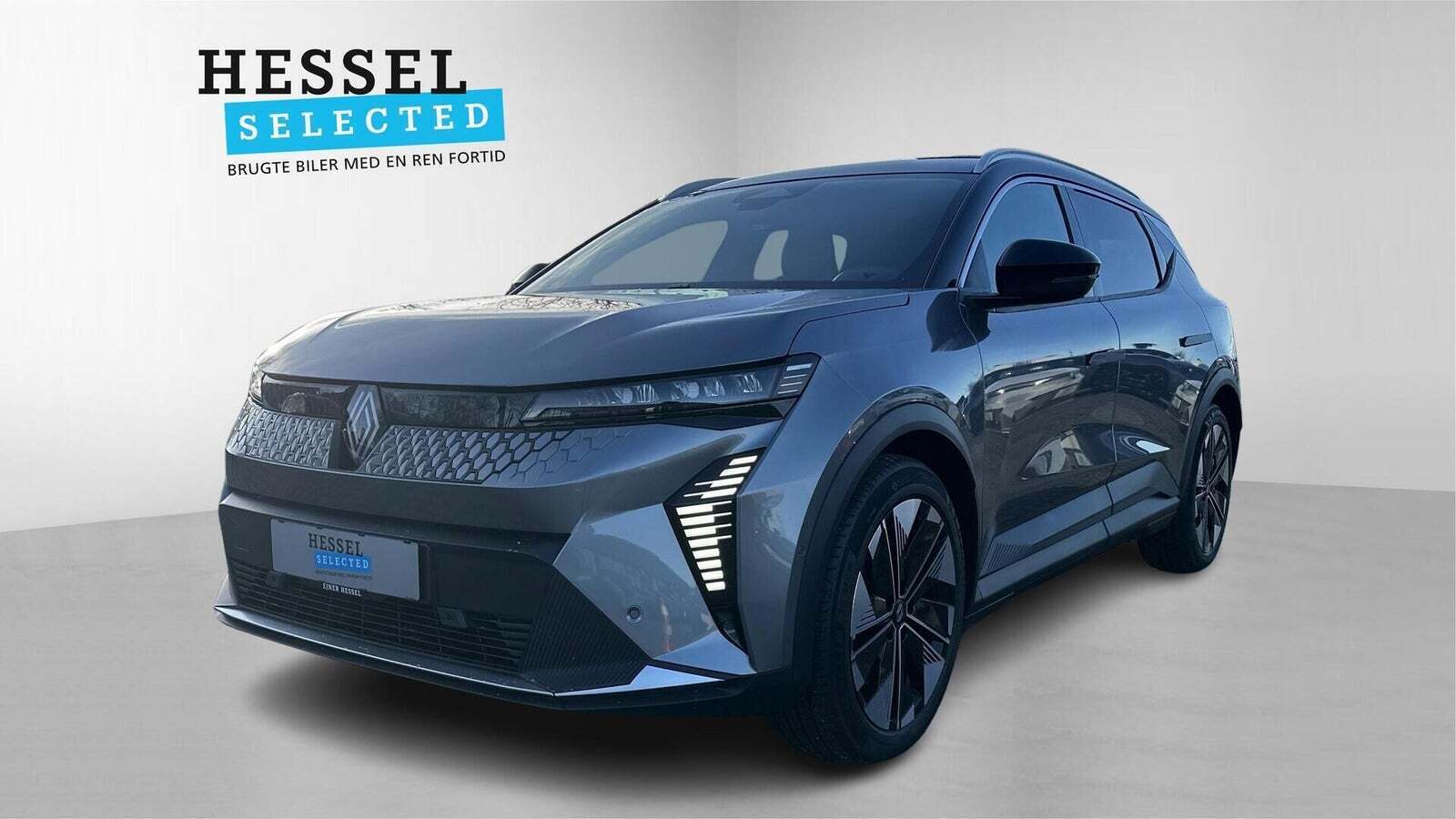Grå Renault Scenic E-Tech fra 2025
