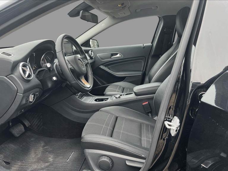 Mercedes GLA 1,6 200 7G-DCT