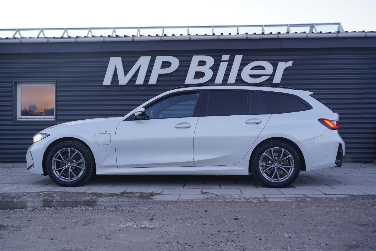 BMW 320e 2,0 Touring M-Sport aut.