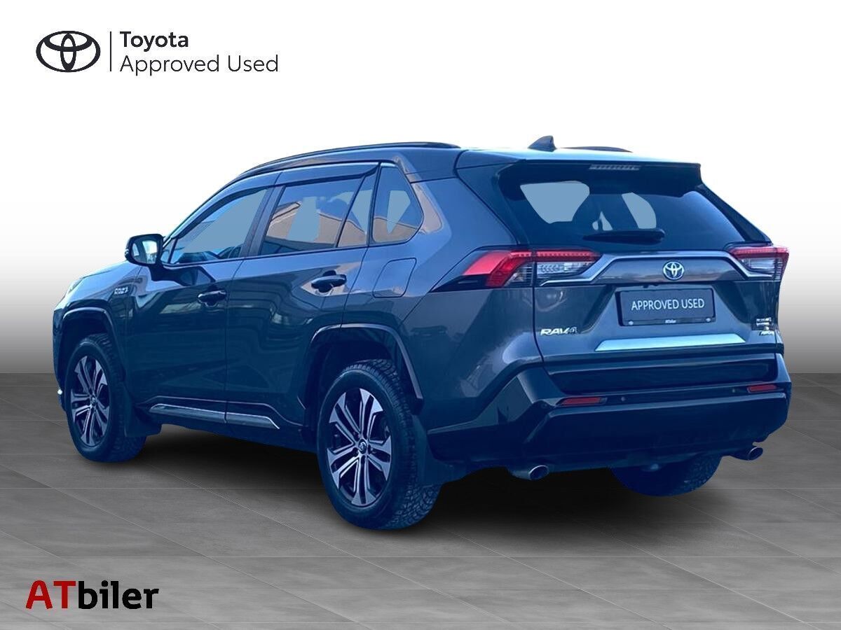 Toyota RAV4 Plug-in 2,5 Plugin-hybrid H3 Executive AWD 306HK 5d 6g Aut.