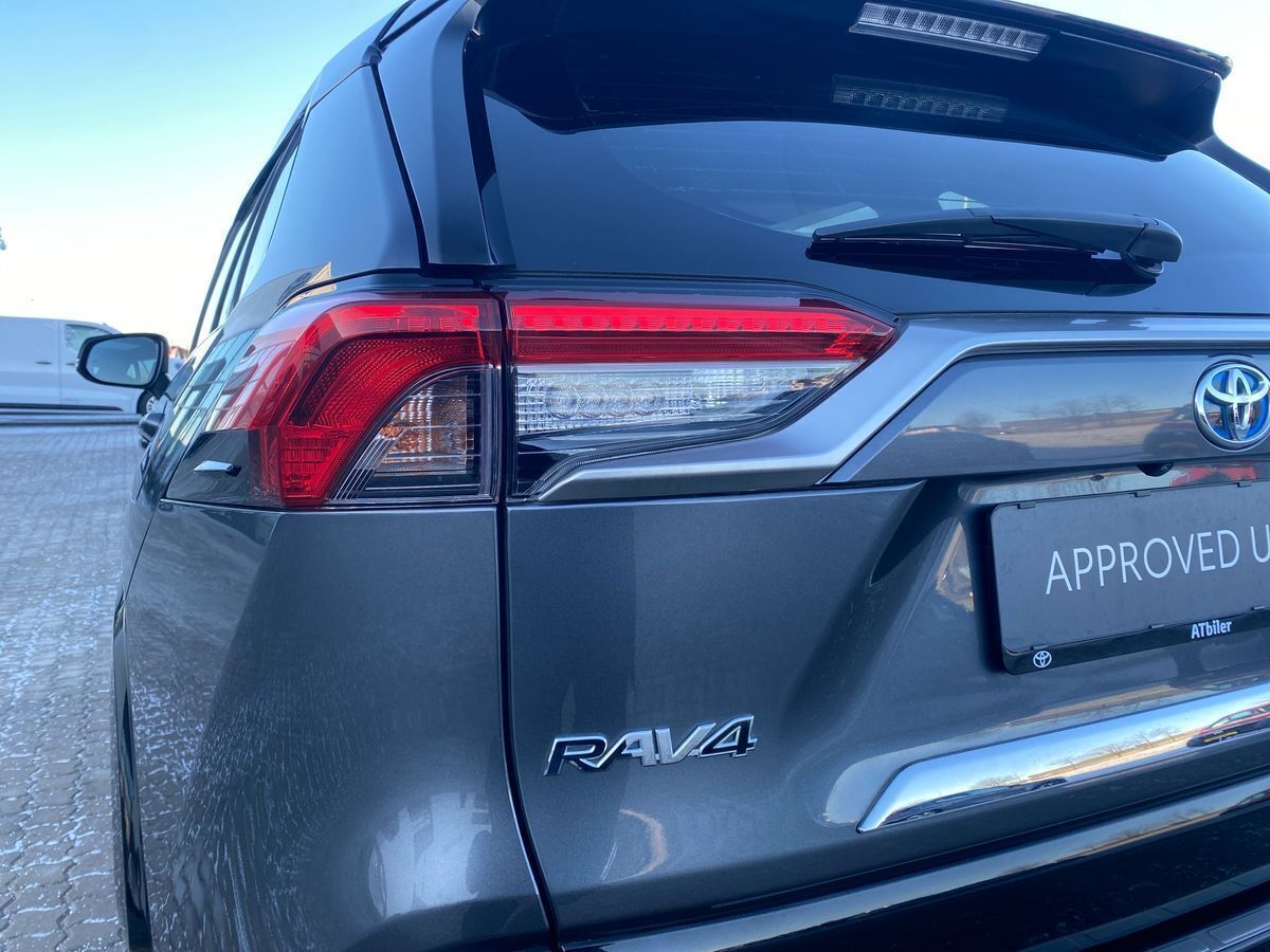 Grå Toyota RAV4 Plug-in fra 2021