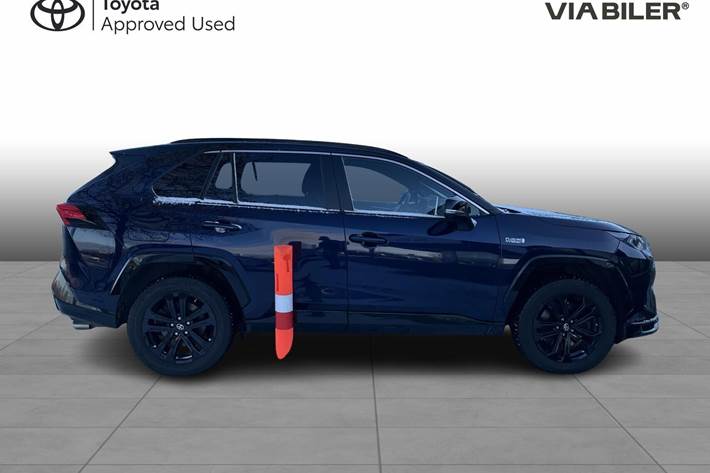 Blå Toyota RAV4 Plug-in fra 2021