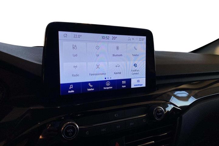 Grå Ford Kuga fra 2023