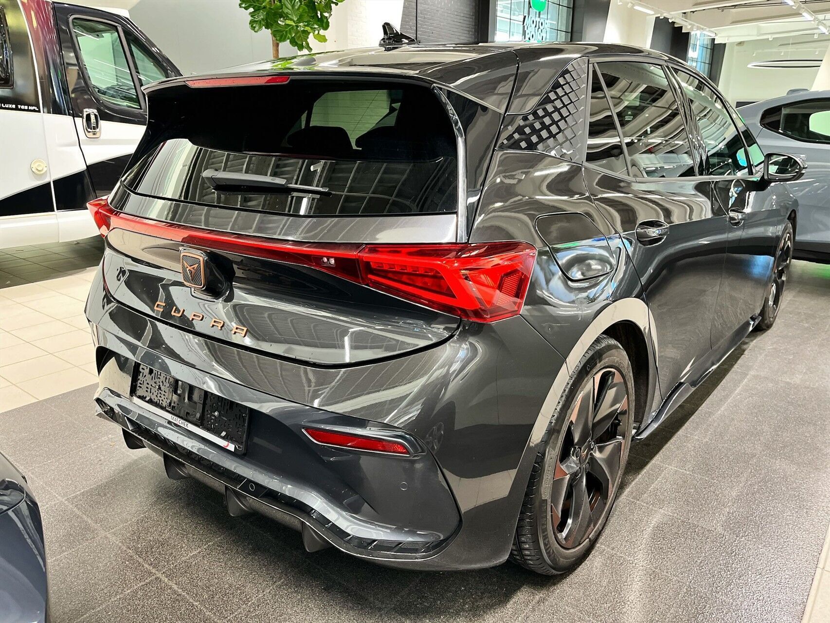 Cupra Born EL e-Boost 231HK 5d Aut.