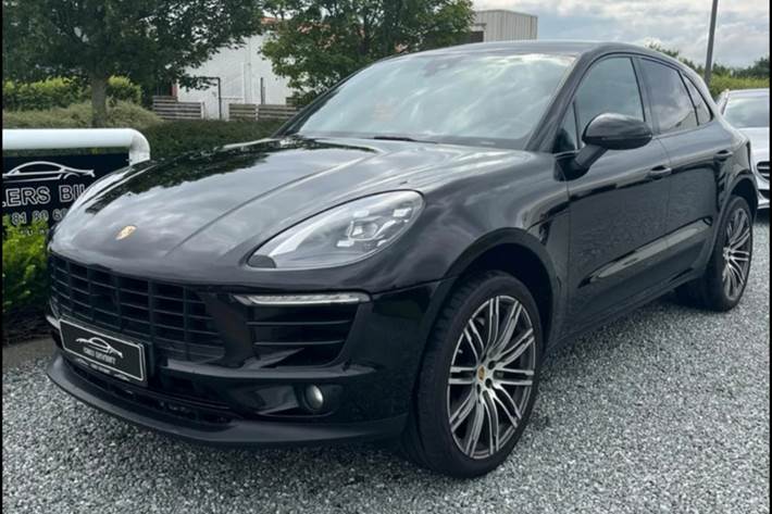 Gul Porsche Macan S fra 2017 set udefra