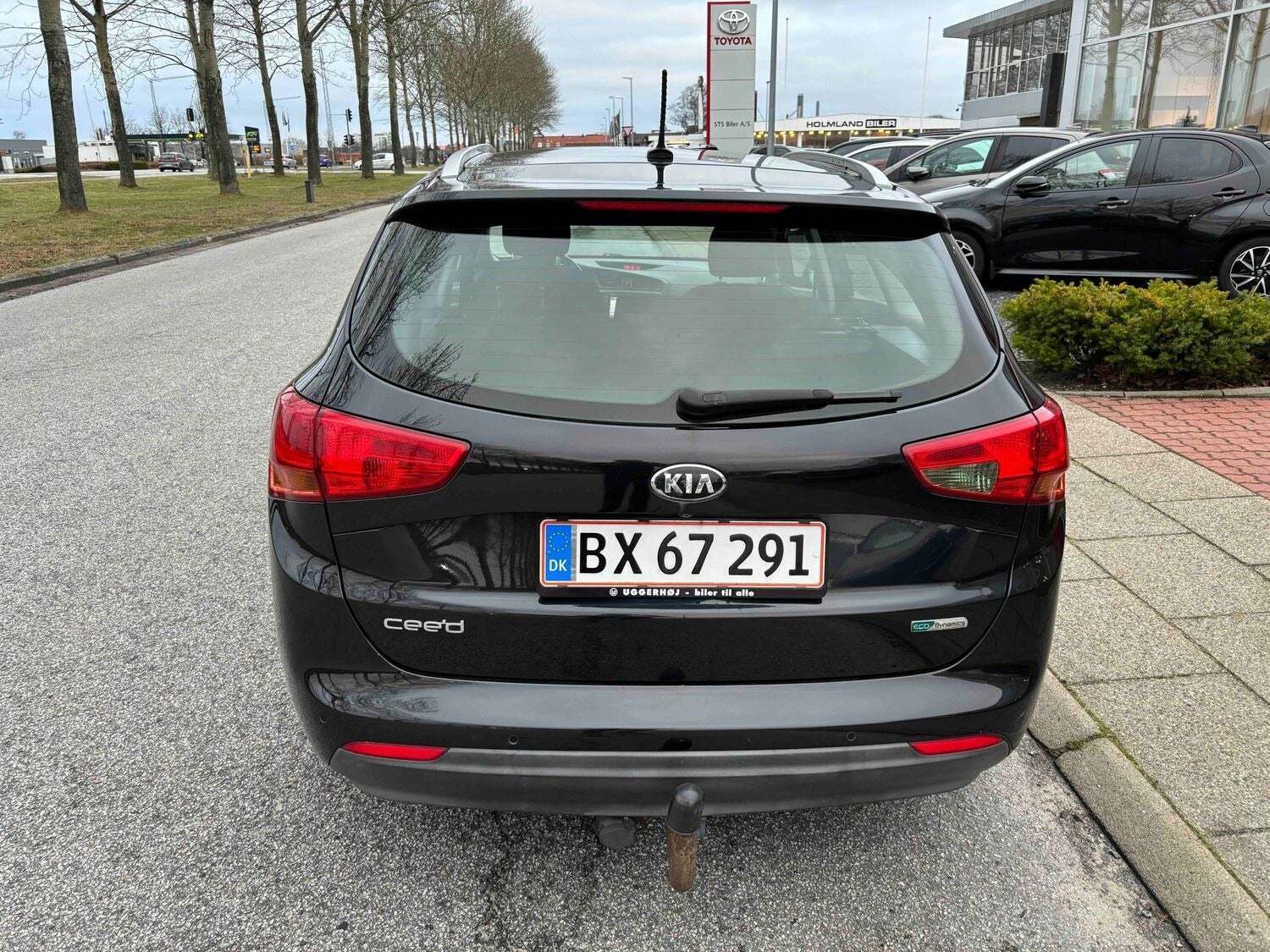 Kia Ceed 1,6 CRDi 128 World Cup SW