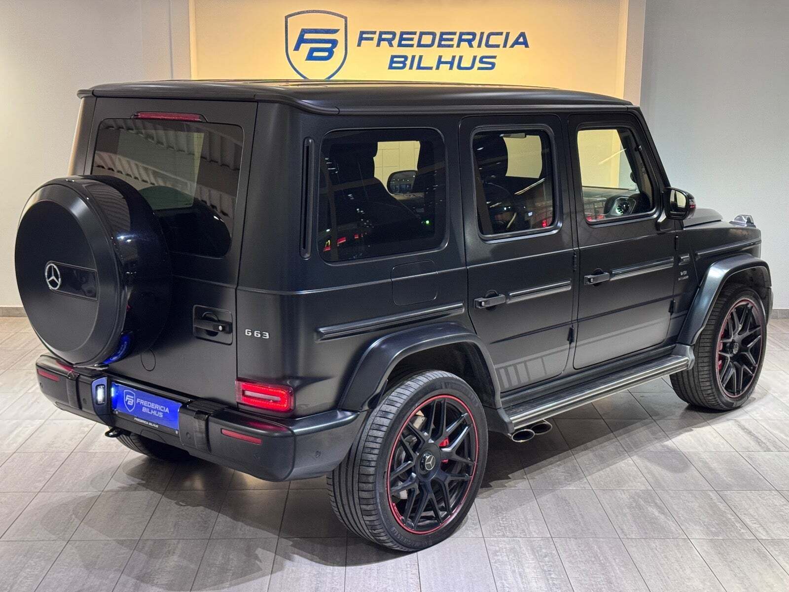Sort Mercedes G63 fra 2019 set udefra