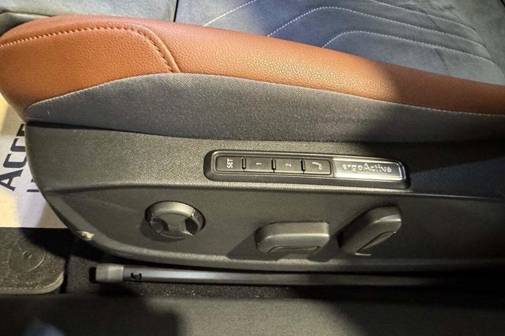 Hvid VW ID.4 fra 2021