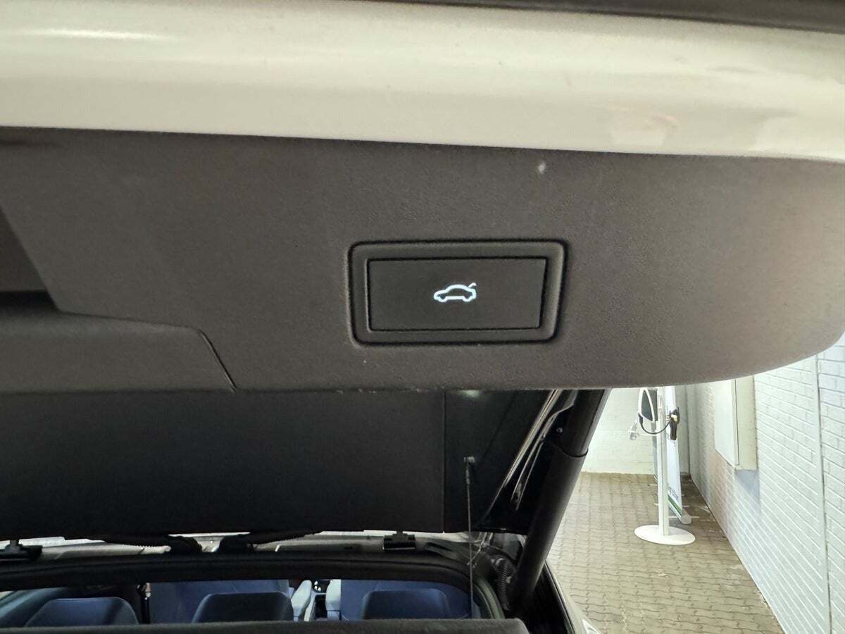 Hvid VW ID.4 fra 2021