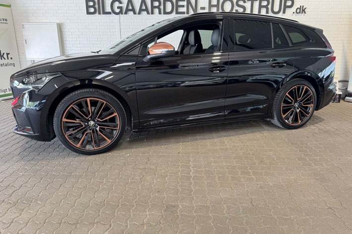 Sort Skoda Enyaq fra 2022
